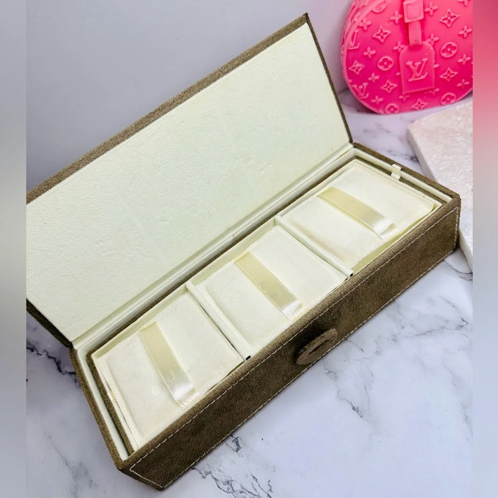 EUC Pandora Brown and Tan Faux Suede 3 Tier Jewlery Box - Picture 10 of 14